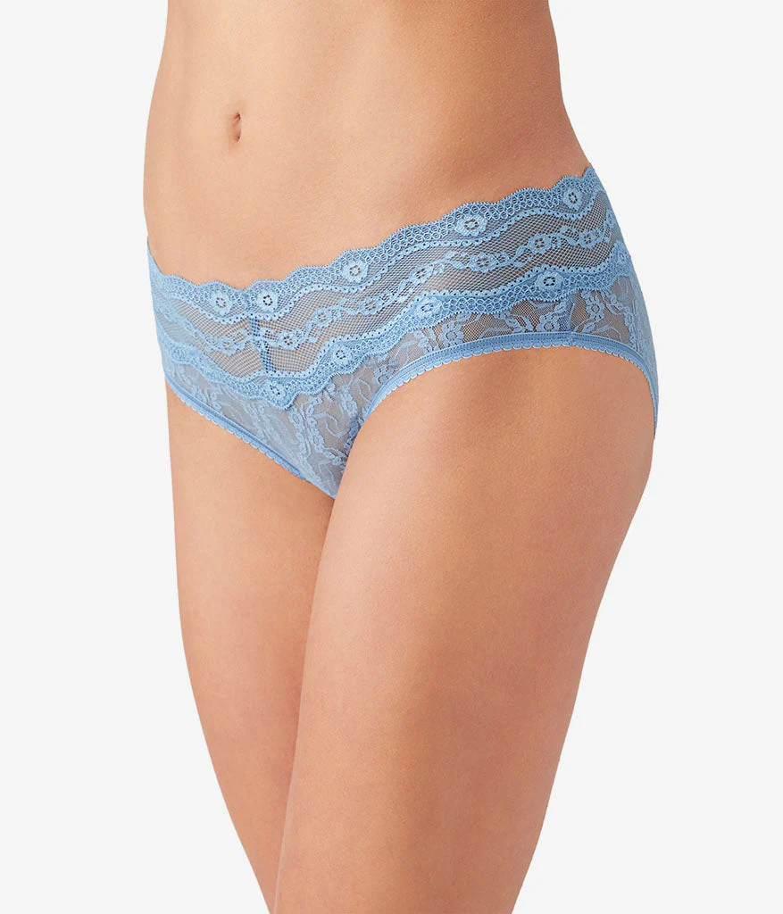 Lace Kiss Hipster: Allure - Image 2