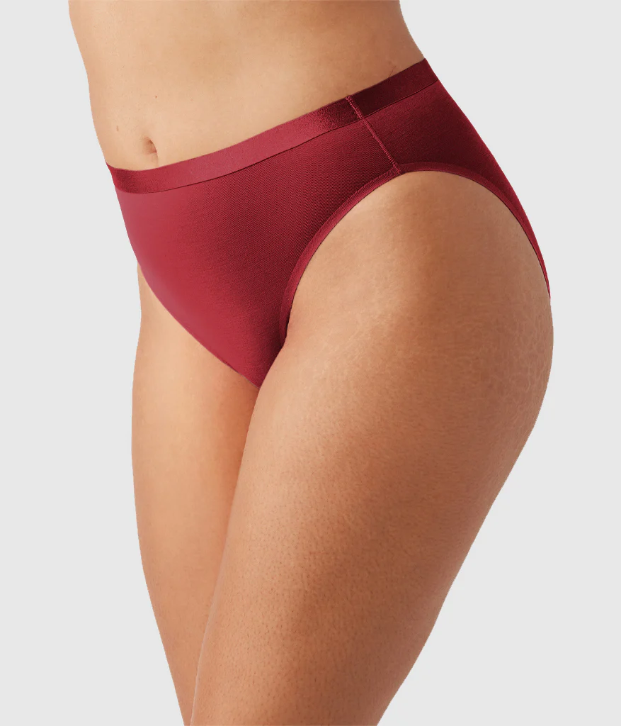 Tailored Finish Hi-Cut: Regina Red - Image 3